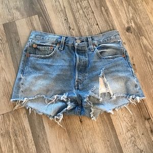 Levi’s 501 Light Wash Cut-Off Jean Shorts Size 28 | Vintage Fit | Button Fly